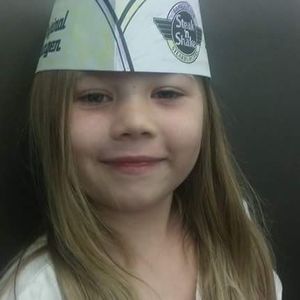 Meet your Posher, Holly